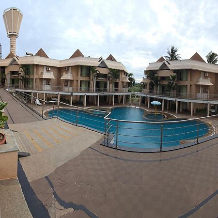 Royal Orchid Central Kireeti Hampi, Hospet Buitenkant foto
