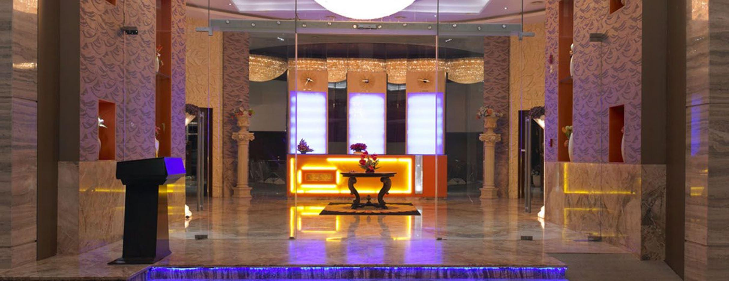 Royal Orchid Central Kireeti-Hampi Hospet Hotel Buitenkant foto